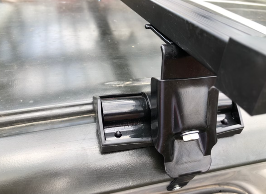 Поперечки на гладкий дах NISSAN Navara D40 2004-2021 Camel Lux 1,4м, Прямокутна