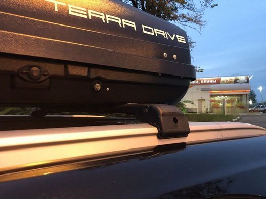 Поперечини Wingcarrier V2 BMW 2 Series 2014- на інтегровані рейлінги, Черный, Аєродинамічна